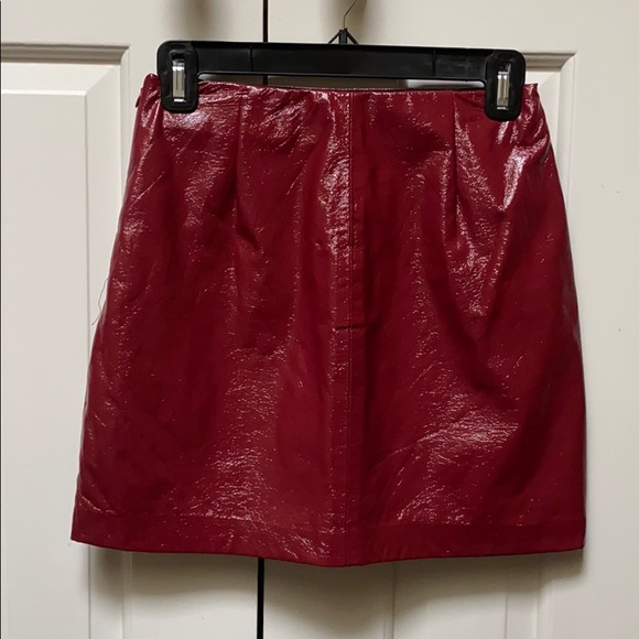 Patent leather mini skirt - Picture 4 of 4